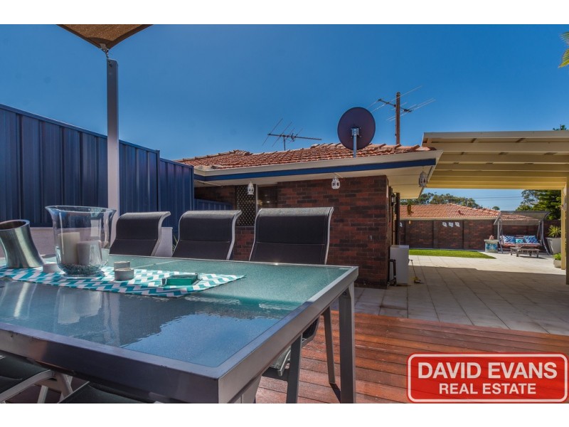 12A Mackay Way, Hillarys WA 6025
