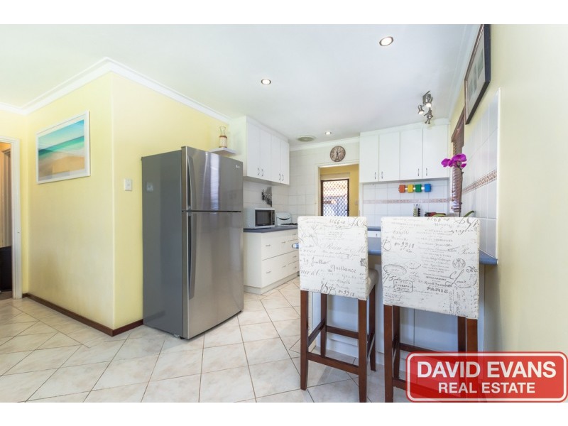 12A Mackay Way, Hillarys WA 6025