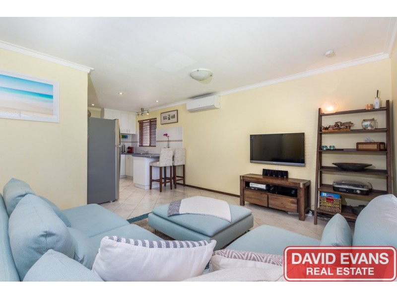 12A Mackay Way, Hillarys WA 6025
