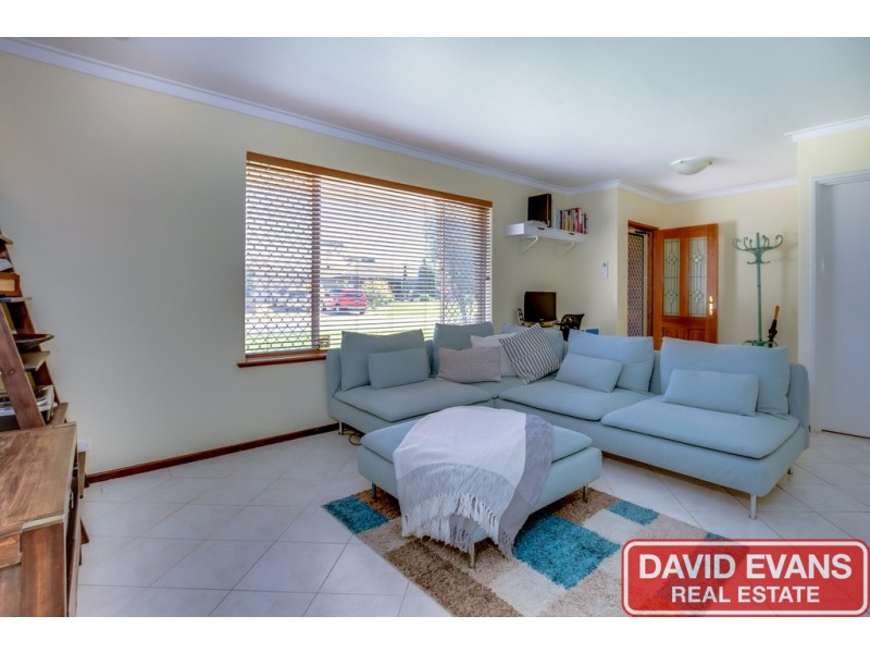 12A Mackay Way, Hillarys WA 6025