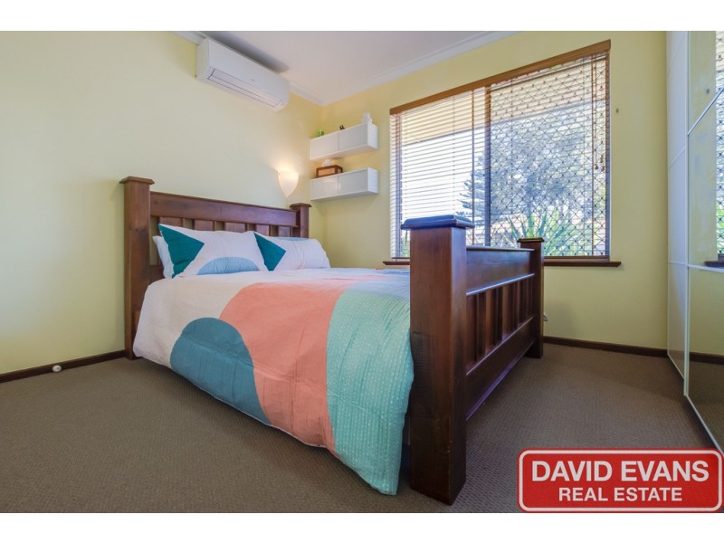 12A Mackay Way, Hillarys WA 6025