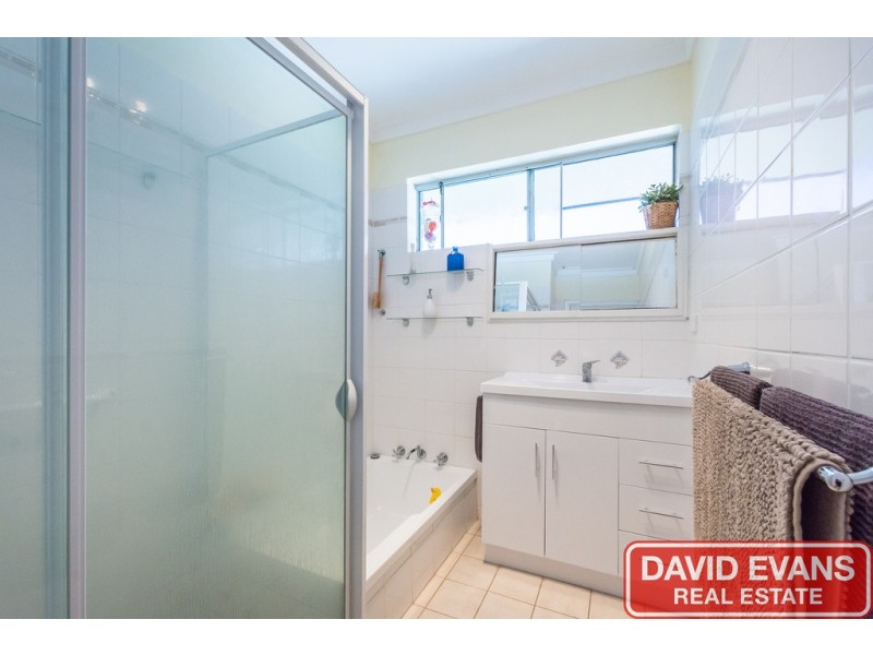 12A Mackay Way, Hillarys WA 6025