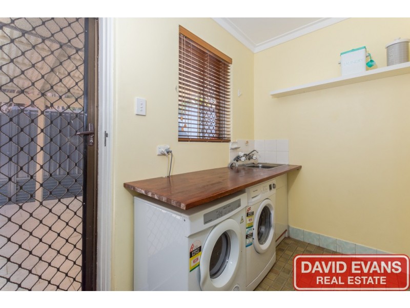 12A Mackay Way, Hillarys WA 6025