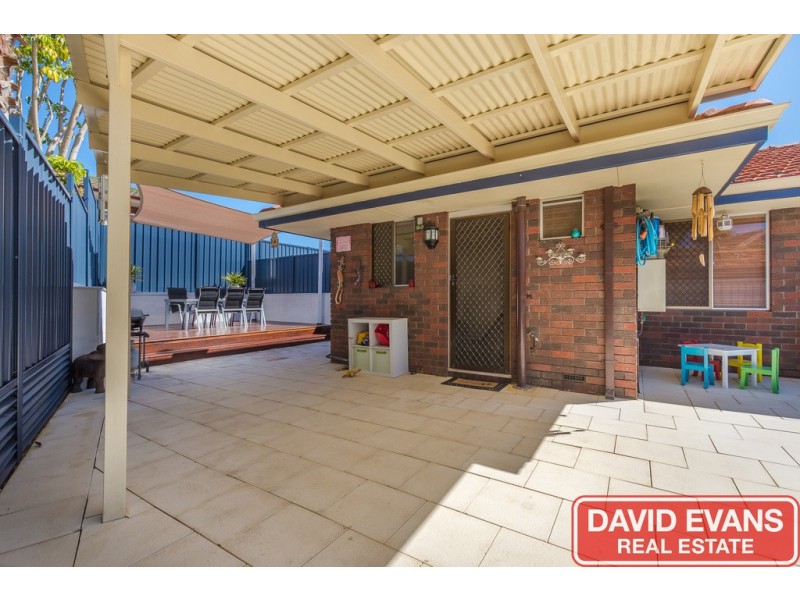 12A Mackay Way, Hillarys WA 6025