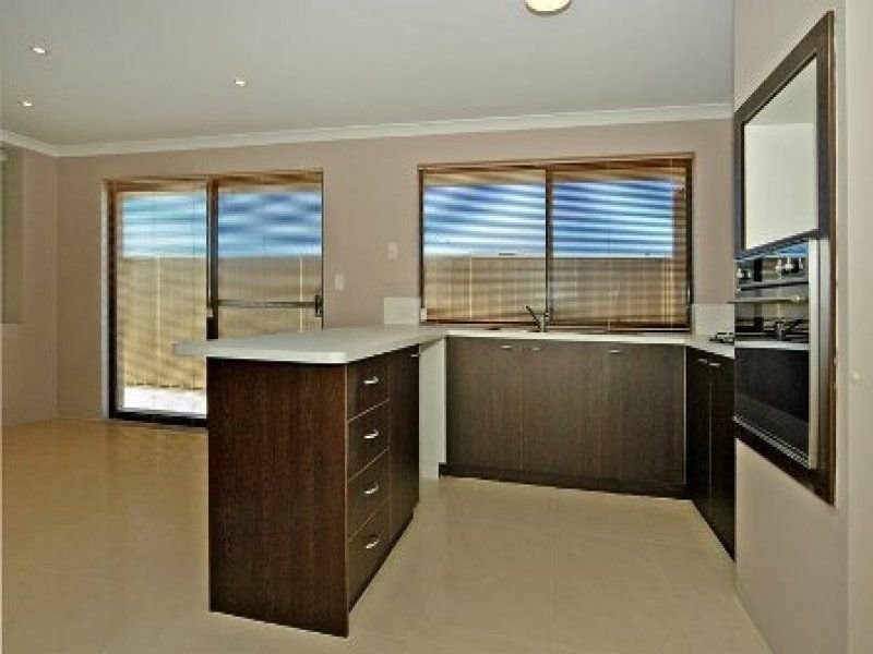 58 Kentucky Blvd, Hocking WA 6065