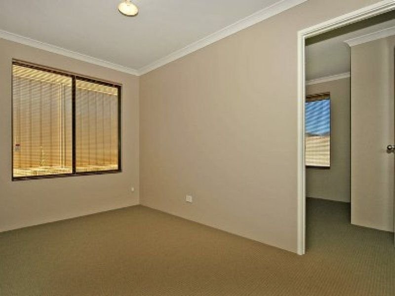 58 Kentucky Blvd, Hocking WA 6065