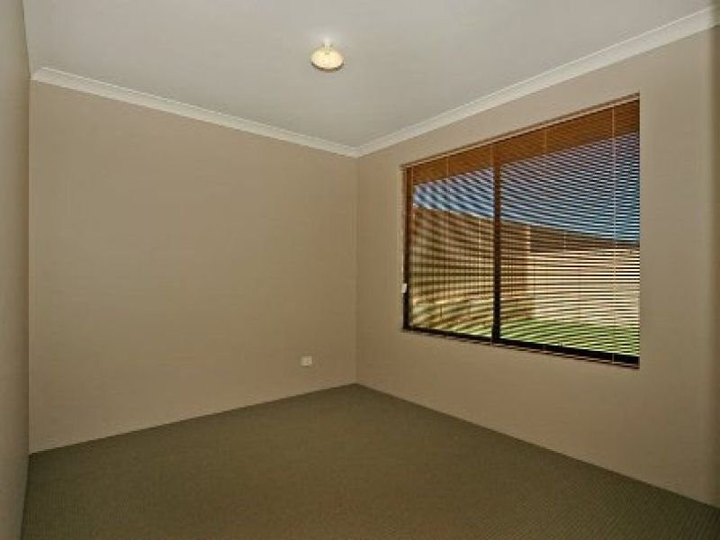 58 Kentucky Blvd, Hocking WA 6065