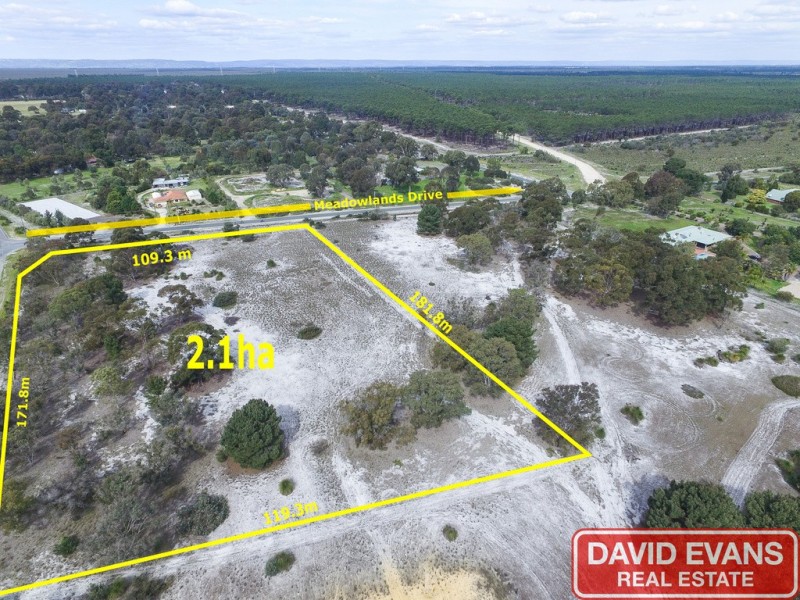 10 Meadowlands Drive, Mariginiup WA 6078