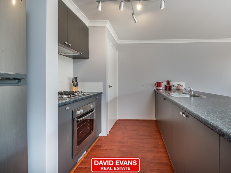 51 Roulettes Parade, Clarkson WA 6030