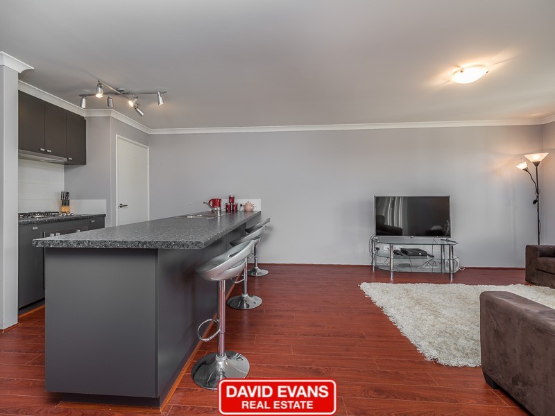 51 Roulettes Parade, Clarkson WA 6030