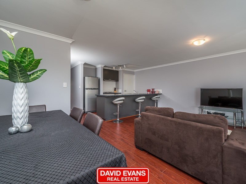 51 Roulettes Parade, Clarkson WA 6030