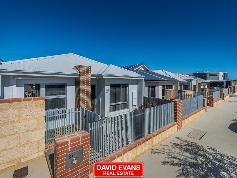 51 Roulettes Parade, Clarkson WA 6030