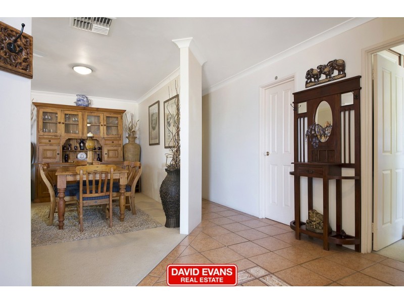 16 Danja Rise, Hocking WA 6065