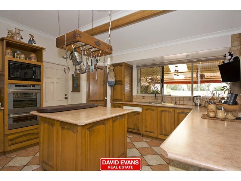 16 Danja Rise, Hocking WA 6065