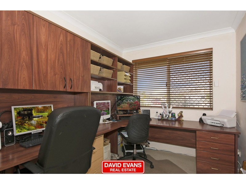 16 Danja Rise, Hocking WA 6065