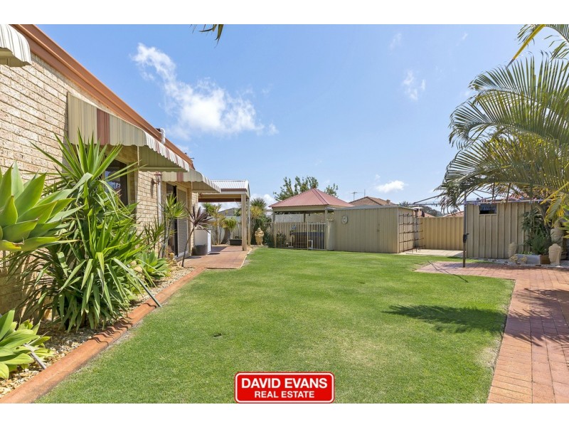 16 Danja Rise, Hocking WA 6065