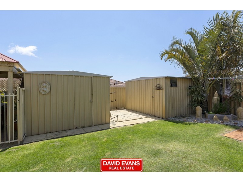 16 Danja Rise, Hocking WA 6065