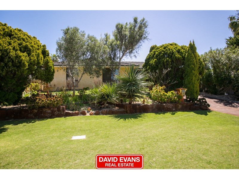 11 Island Place, Heathridge WA 6027