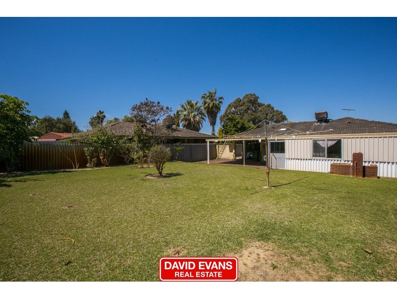 11 Island Place, Heathridge WA 6027