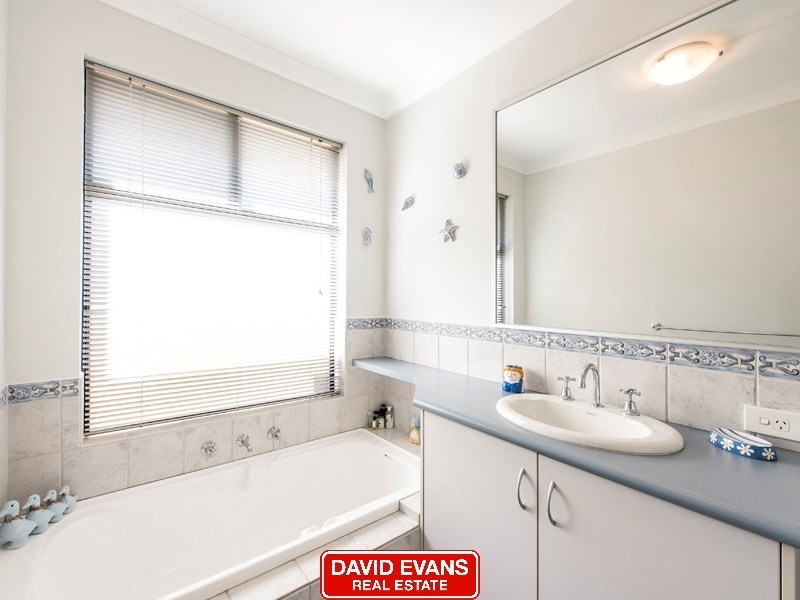 23 Condro Bend, Sinagra WA 6065