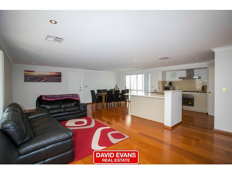 15 Topsail Loop, Alkimos WA 6038