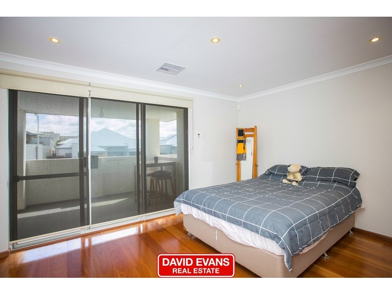 15 Topsail Loop, Alkimos WA 6038