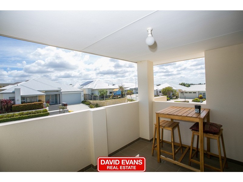 15 Topsail Loop, Alkimos WA 6038