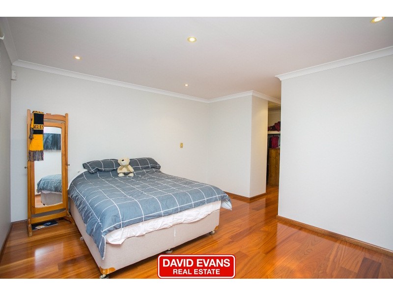 15 Topsail Loop, Alkimos WA 6038