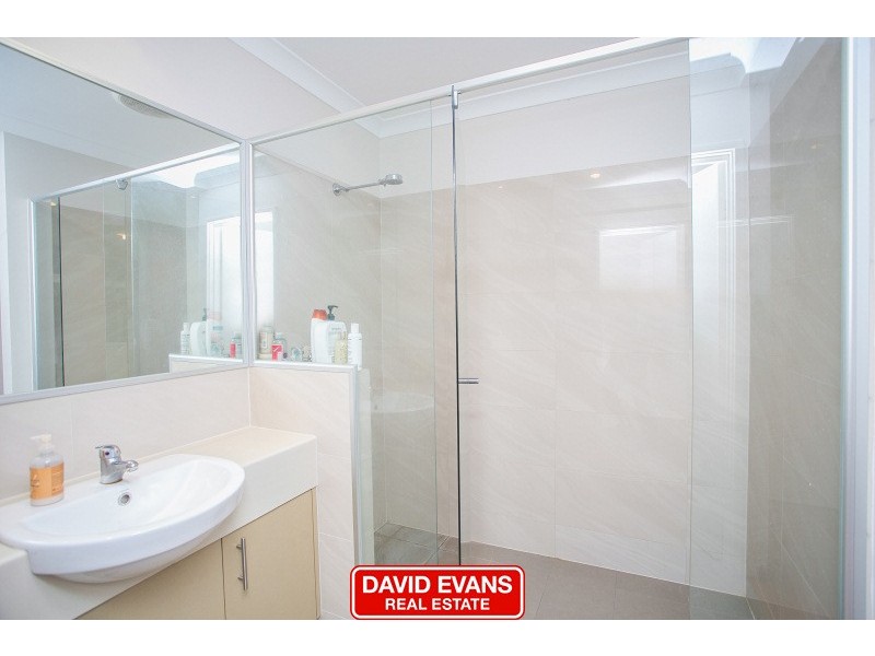 15 Topsail Loop, Alkimos WA 6038