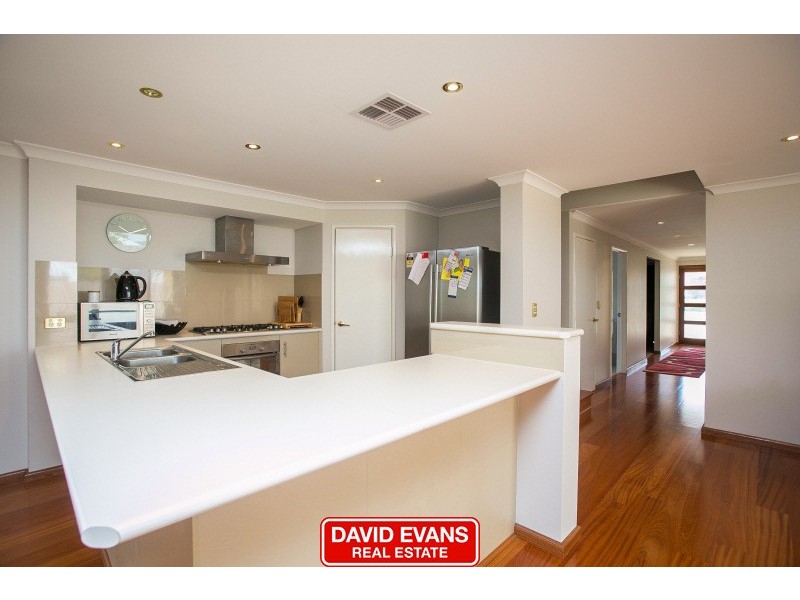 15 Topsail Loop, Alkimos WA 6038