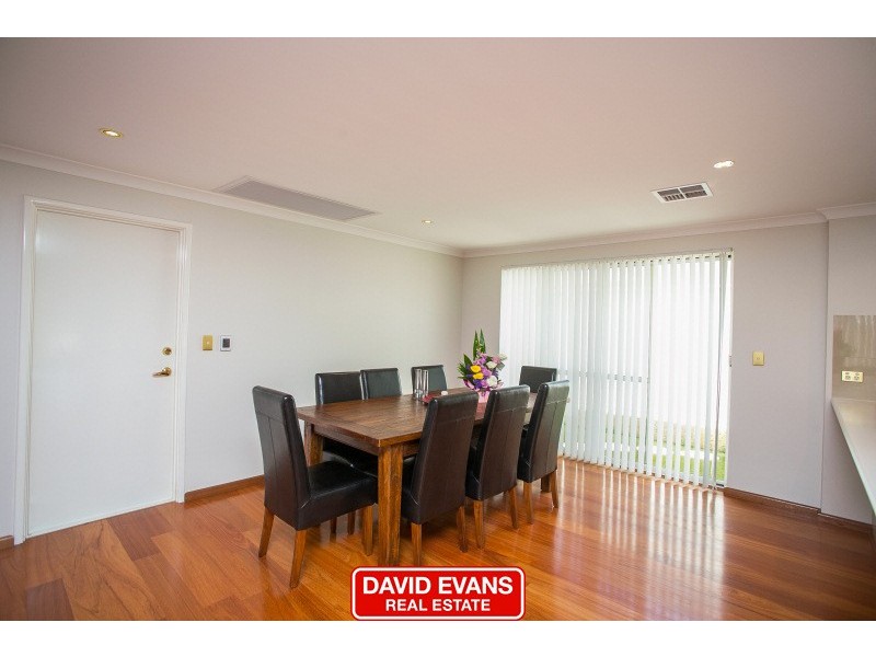 15 Topsail Loop, Alkimos WA 6038