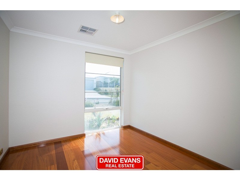 15 Topsail Loop, Alkimos WA 6038