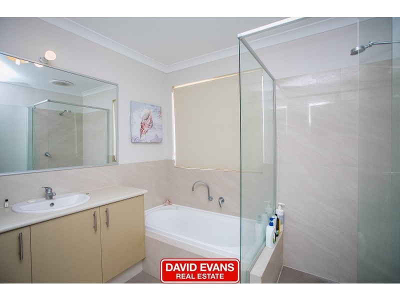 15 Topsail Loop, Alkimos WA 6038