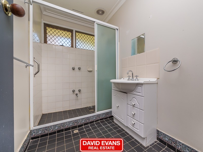 14 Winship Avenue, Wanneroo WA 6065