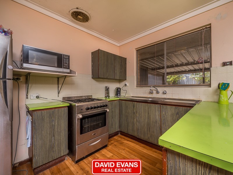 2 Milina Court, Wanneroo WA 6065