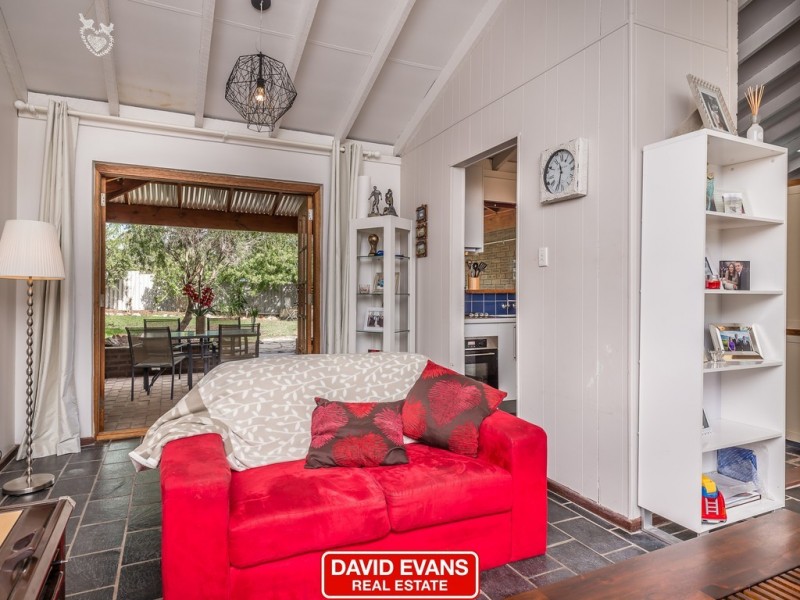 8 Dara Court, Wanneroo WA 6065