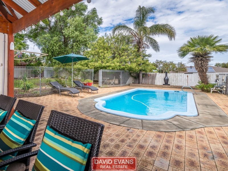 8 Dara Court, Wanneroo WA 6065