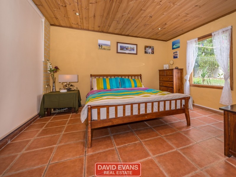 8 Dara Court, Wanneroo WA 6065