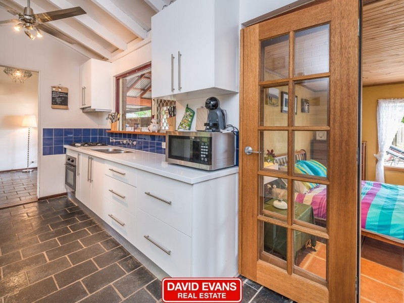 8 Dara Court, Wanneroo WA 6065