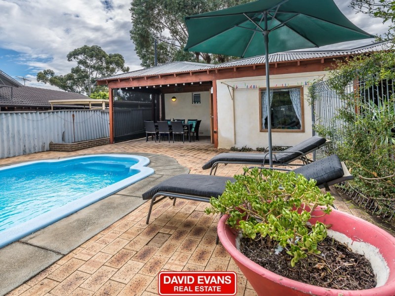 8 Dara Court, Wanneroo WA 6065