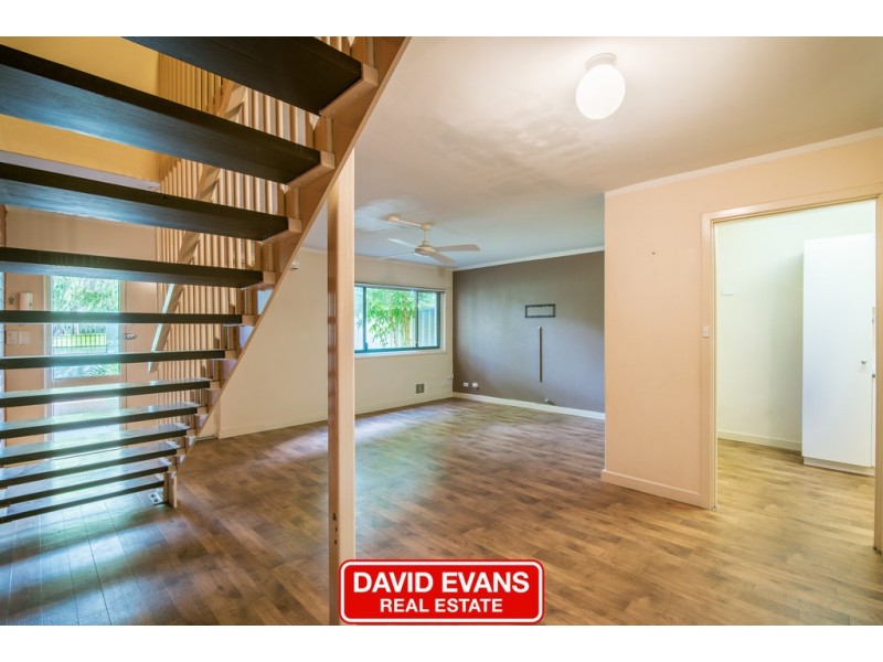 7/20 Shortland Way, Girrawheen WA 6064