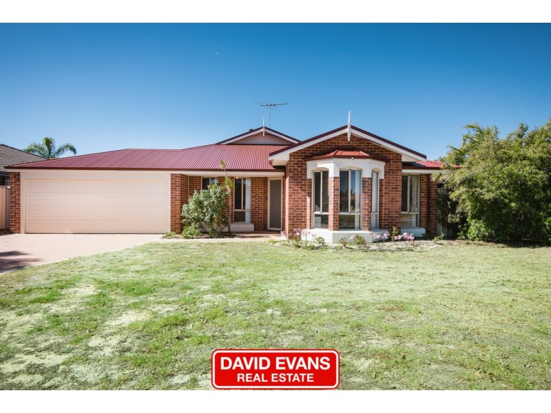 11 St Stephens Crescent, Tapping WA 6065