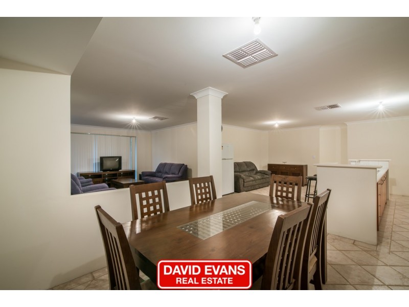 11 St Stephens Crescent, Tapping WA 6065