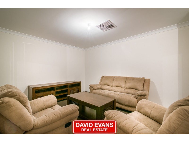 11 St Stephens Crescent, Tapping WA 6065