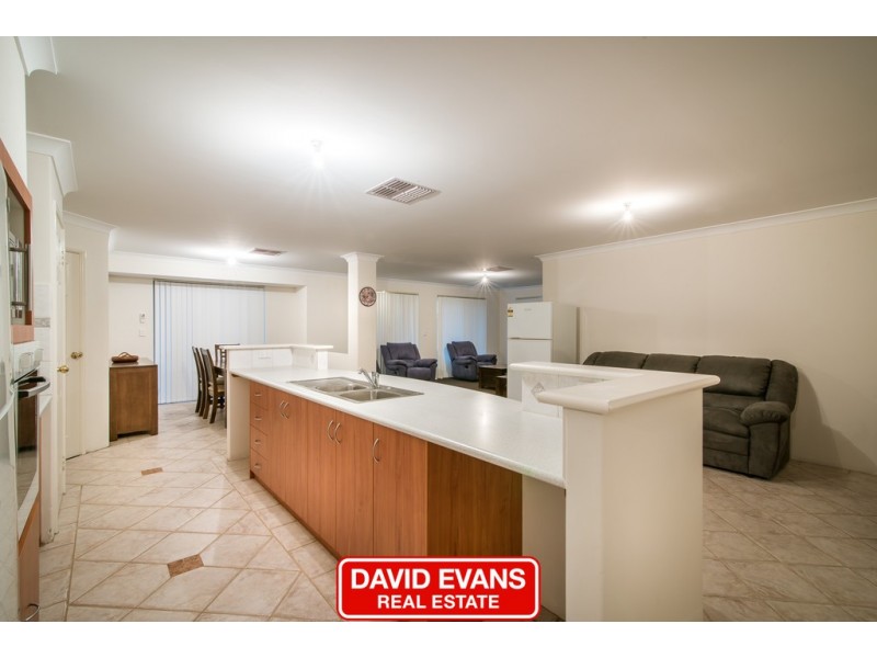 11 St Stephens Crescent, Tapping WA 6065