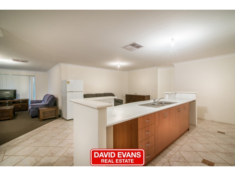 11 St Stephens Crescent, Tapping WA 6065