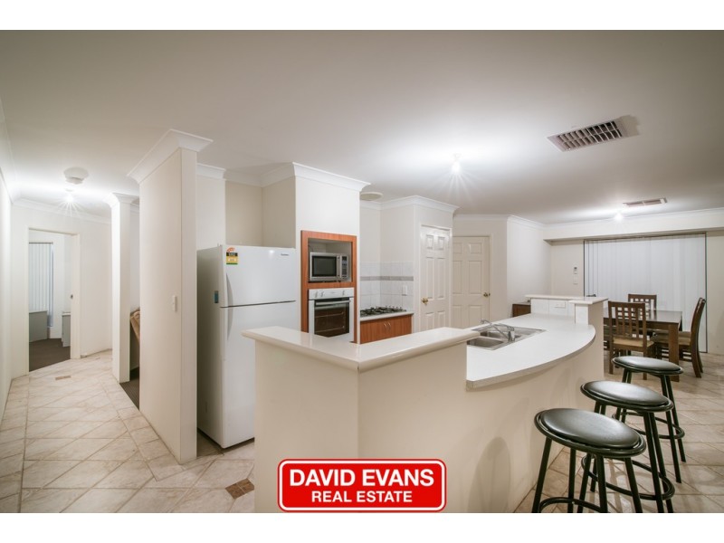 11 St Stephens Crescent, Tapping WA 6065