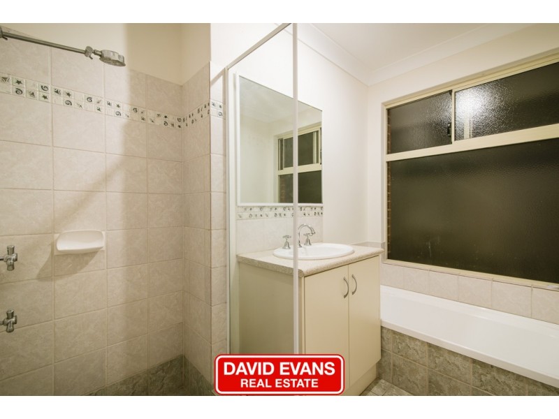 11 St Stephens Crescent, Tapping WA 6065