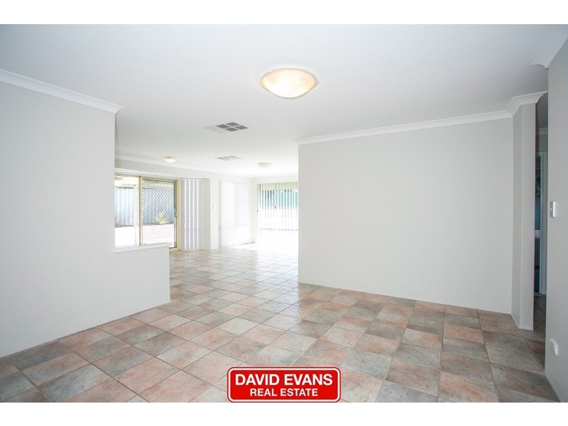 35 Mint Circuit, Banksia Grove WA 6031