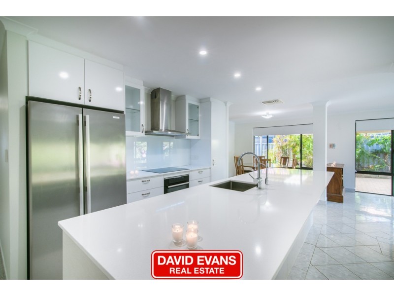 20 St Stephens Crescent, Tapping WA 6065